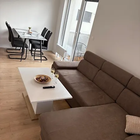Apartamento Topolcianska-apartment